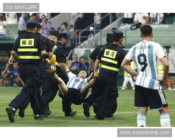 针对球迷骚乱，内政部重申加强足球赛事安保的指令